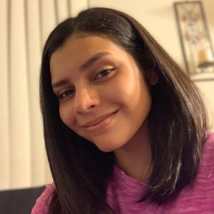 Meet your Posher, Violeta